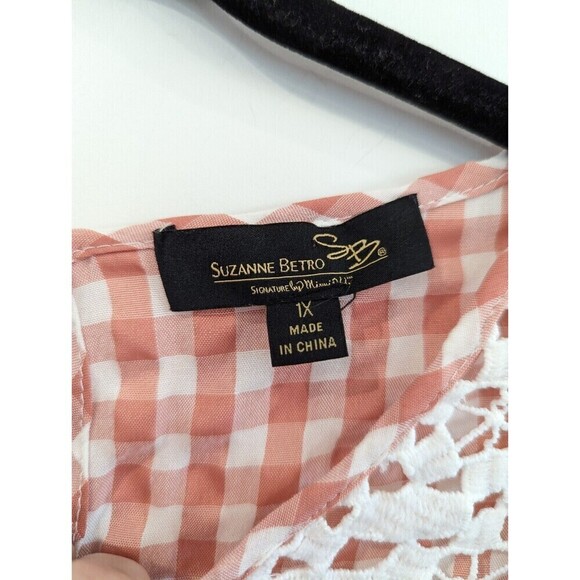 Suzanne Betro Blouse Womens Plus Size 1X Pink Gingham Crochet Top - Picture 8 of 11